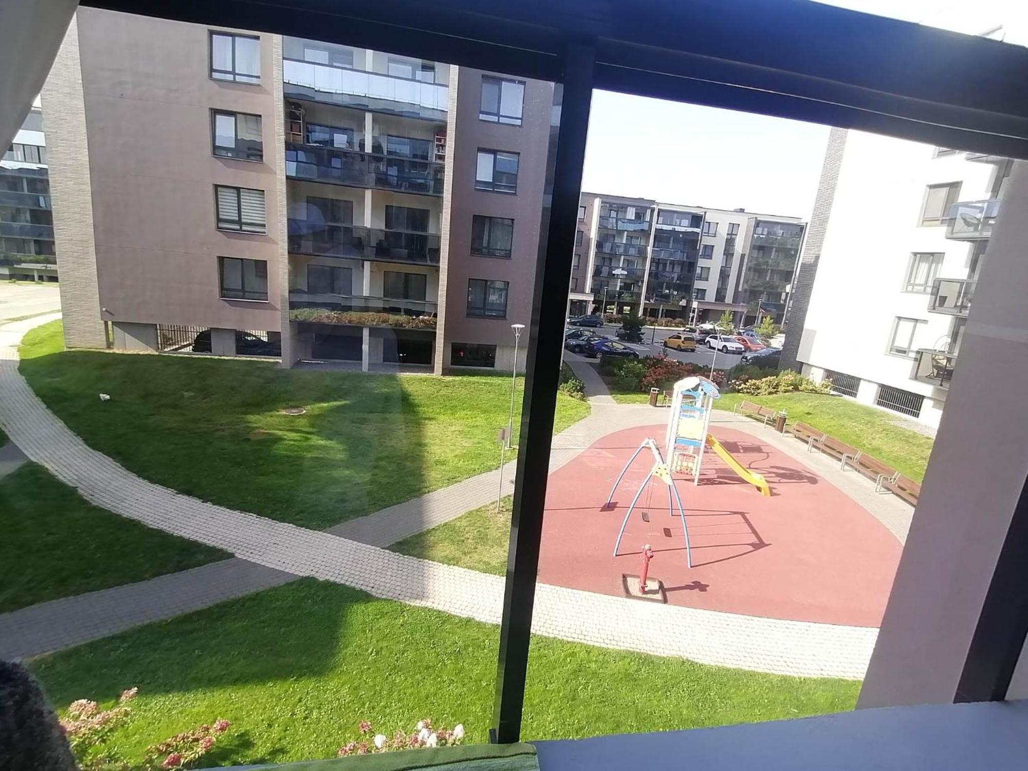 Erdvi Studija Spacious Studio Apartment Self Check In Wilna Exterior foto